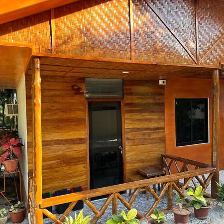 Ana'S Bungalow Сікіхор Екстер'єр фото